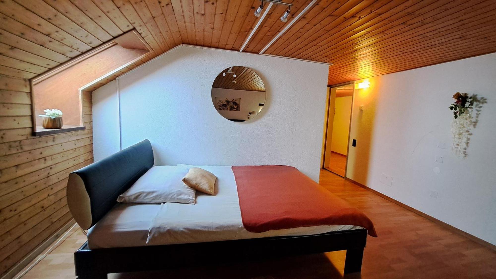 Hotel La Fontaine Saint-Imier Luaran gambar