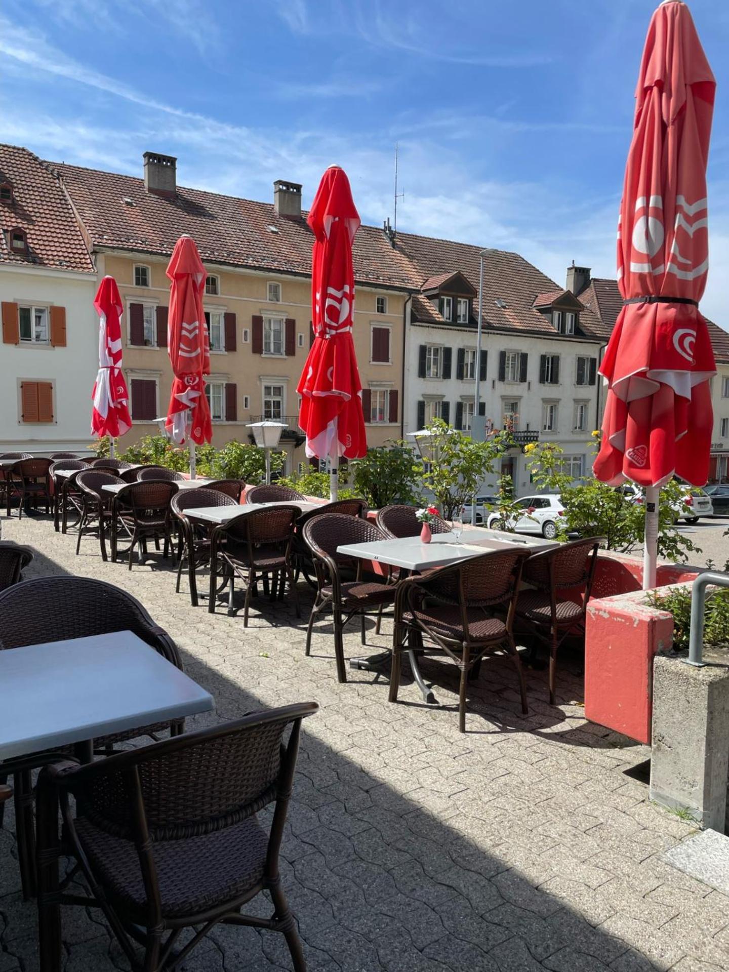 Hotel La Fontaine Saint-Imier Luaran gambar